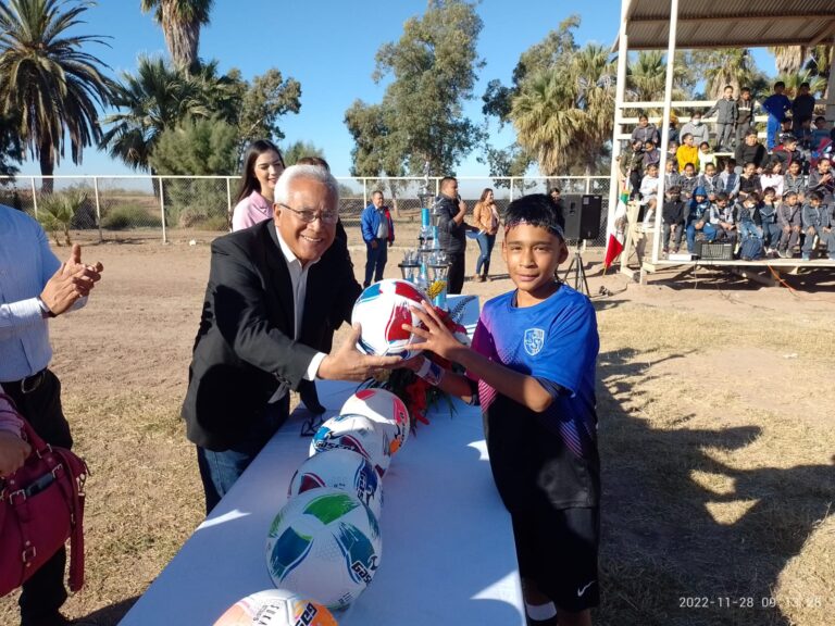 Inauguracion del torneo municipal de futbol para alumnos de educación primaria por motivos del 47 ANIVERSARIO del reparto agrario de San Ignacio Rio Muerto