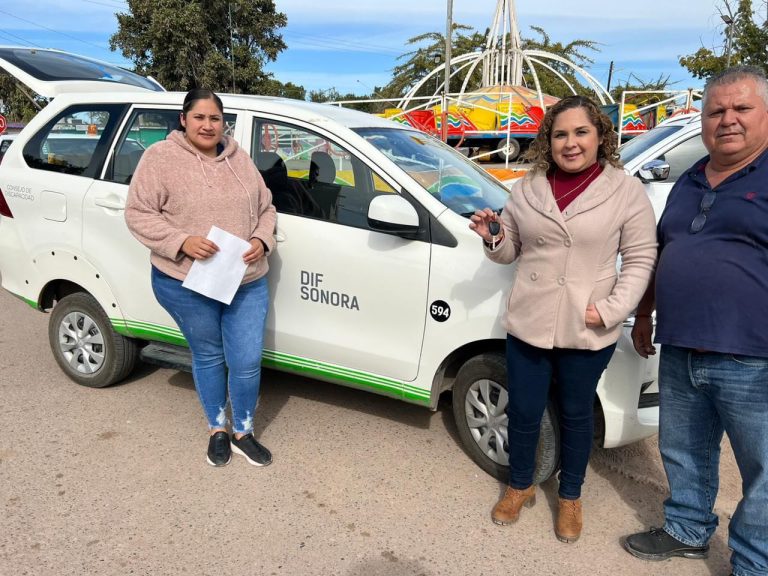 DIF Municipal de San Ignacio Río Muerto, extiende el agradecimiento a nuestra diputada @Rebeca Silva, por su gran apoyo en ésta gestión, ya que con éste automóvil, tendremos un mejor servicio para las personas con discapacidad, adultos de la tercera edad y mujeres embarazadas de nuestro municipio.