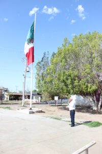 Cada 8 de agosto se conmemora el Aniversario del Natalicio de Emiliano Zapata Salazar, nacido en San Miguel Anenecuilco, Morelos. Un hombre que encarna la lucha agraria, campesina y la justicia social, es por eso que hoy en la cancha cívica del H. Ayuntamiento se llevó a cabo el izamiento de nuestra Bandera Nacional.